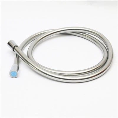 Каква е типичната опаковка на сребърен PVC маркуч за душ?