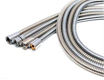 Има ли цветни маркучи за душ с телескопичен дизайн?